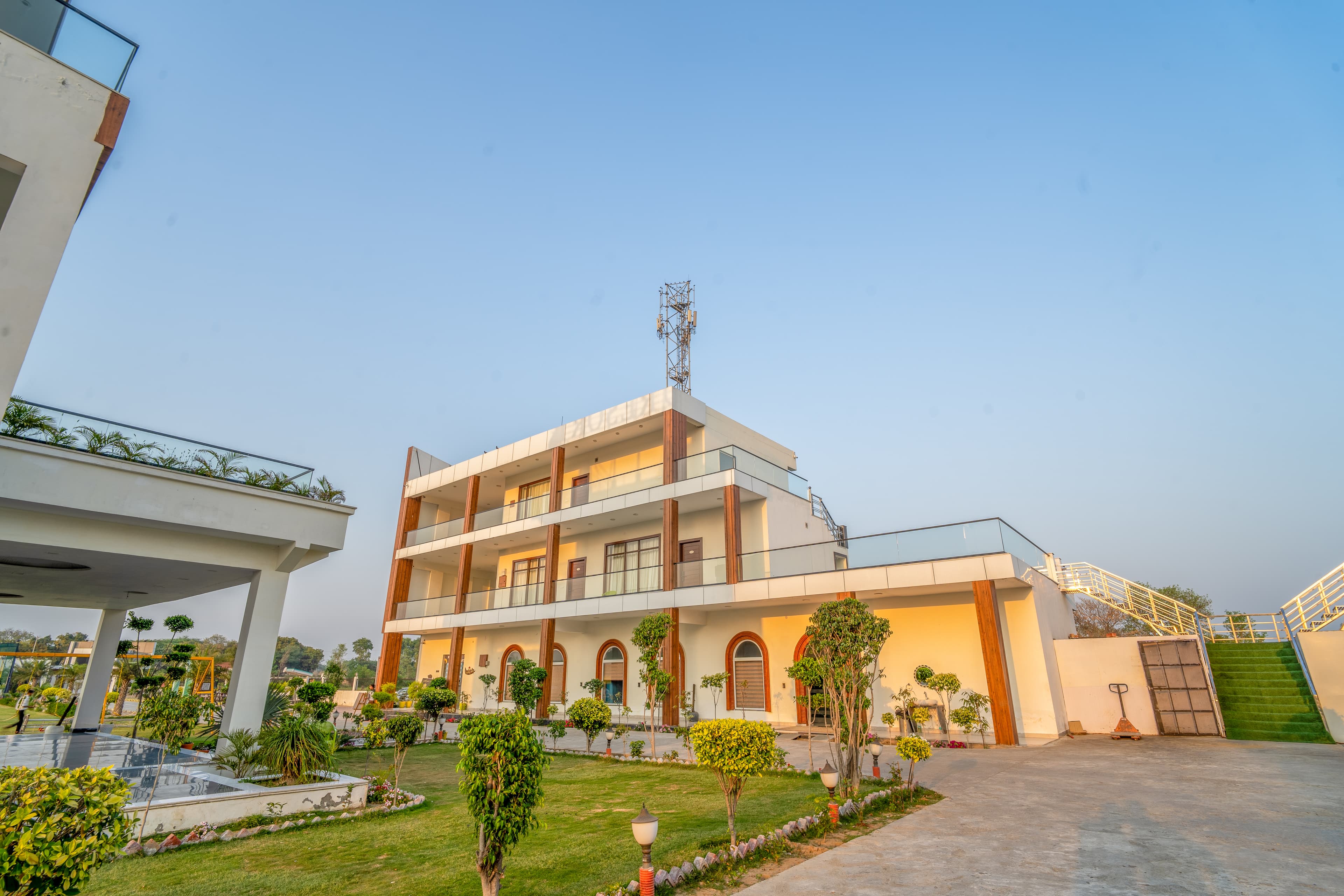 Royal Delight Resort